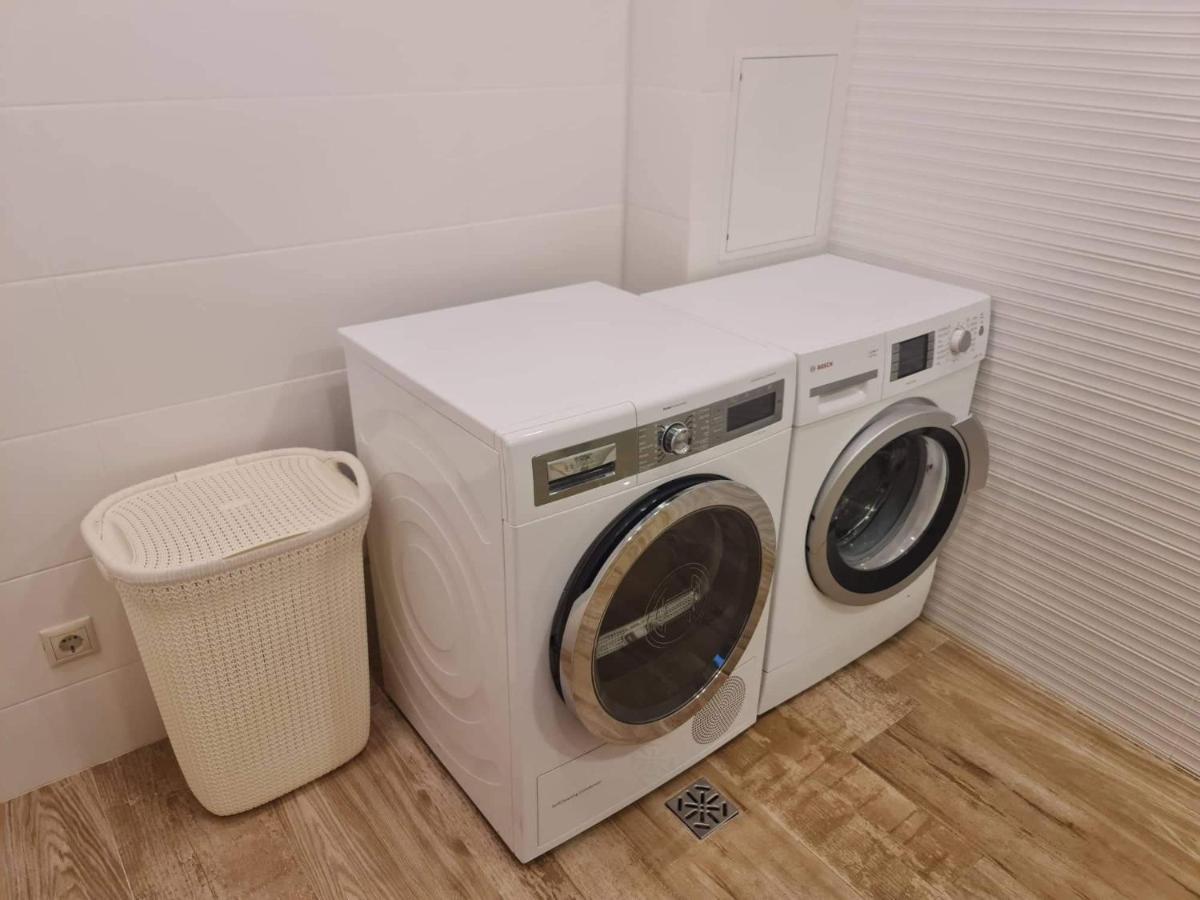 Quality Rest In Giruliai Apartments クライペダ エクステリア 写真